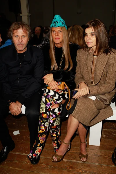 Look 2